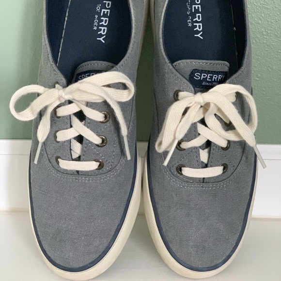 Women’s Gray Sperry Topsider - Picture 2 of 3
